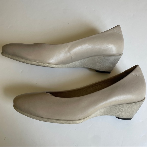 Ecco Grey Round Toe Wedge size 12 - Picture 8 of 9